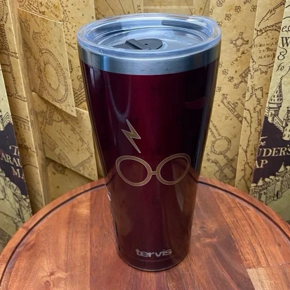 ⚡ Gryffindor House Pride Bundle - Tervis Tumbler, Keychain & Patch⚡ - Picture 2 of 12